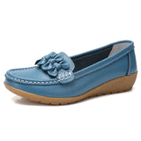 Breakj Flat Bottom Soft Bean Shoes Cowhers Comfortable Mother Shoes In The Elderly Beef Soles Low-Heeled Large Women's