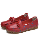 Breakj And Ribs Mother Shoes Leather Soft Soles Leisure In The Elderly Bean Shoes Lace Printing Spring And Summer Large Leather