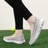 Women's Vulcanized Shoes Fashion Light Breathable Mesh Walking Flat Shoes Women Casual Sneakers 2023 Tenis Feminino Female