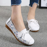 Breakj And Ribs Mother Shoes Leather Soft Soles Leisure In The Elderly Bean Shoes Lace Printing Spring And Summer Large Leather