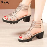 Hoge Hakken Gladiator Sandalen Vrouw Open Hoofd Sexy Klinknagel Blok Hak Platform Schoenen Zomer Terug Zip Size
