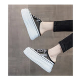 Half Slippers for Women 2024 Summer A New Style of Slip-on Mesh Breathable No Heel Thick Sole Small White