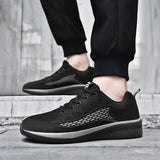 Men Running Shoes 2023 Summer Sneakers Breathable Classical Mesh Casual Men Sport Shoes Lightweight Male Fashion Tenis