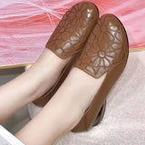 2024 Spring And Autumn, The New Soft Leather Embroidered Retro Single Shoes, Women's Shallow Mouth Round Head, Low Heel And Thick Heel Temperament Mother