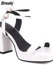 New Fashion 2023 Chunky High Heels Sandals Summer Ankle Buckle Riveted Design Ladies Sandals Comfy Walking Simply