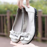 Fashion shoes Women Flats Round Toe Genuine Leather Women's shoes Metal Decoration Flat Casual Shoes Woman Large