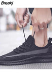 Men's Lightweight Running Shoes Summer Ultra-light Breathable Sneakers Zapatos De Mujer Walking Shoes Boys Sneakers