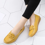 Breakj Flat Bottom Soft Bean Shoes Cowhers Comfortable Mother Shoes In The Elderly Beef Soles Low-Heeled Large Women's