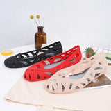 Women Sandals Hollow Flat Shoes Female Slip on Sandals Fashion Soft Light Slides Ladies Comfortable Beach