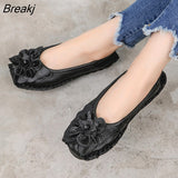 2023 Soft Genuine Leather Flat Shoes Women Flats with Flowers Ladies Shoes Women Designers Loafers Slip