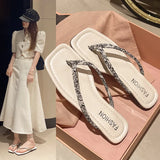 Size Soft Bottom Sandals Slippers Women's 2024 Summer New Flip-Flops Flat Sandals Casual Beach