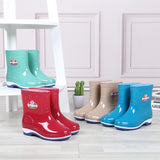 rain women's mid-tube boots, comfortable and stable women's shoes, round-toe rain boots, spring and autumn rain