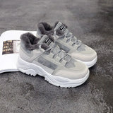 Winter Warm Shoes Platform Woman Snow Boots Plush Female Casual Sneakers Faux Suede Leather Female Snowboots Warm Shoes