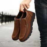 Men Casual Shoes Luxury Brand Fashion Mens Loafers Moccasins Breathable Slip on Retro Driving Shoes Men Leather