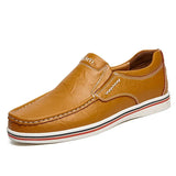 Men Leather Boat Shoes Casual Flats Moccasins Homme Driving Loafers Shoes Slip on Breathable Moccasins Hand Sewing Men