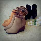 Pointed Toe Booties Winter Women Leopard Ankle Boots Footwear Platform High Heels Wedges Shoes Woman Bota