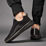 Men Running Shoes 2023 Summer Sneakers Breathable Classical Mesh Casual Men Sport Shoes Lightweight Male Fashion Tenis