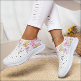Breakj Large-Size Casual Shoes 2025 New Running Shoes 3D Printed Butterfly Water Drill A Foot Lazy Shoes