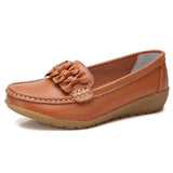 Breakj Flat Bottom Soft Bean Shoes Cowhers Comfortable Mother Shoes In The Elderly Beef Soles Low-Heeled Large Women's